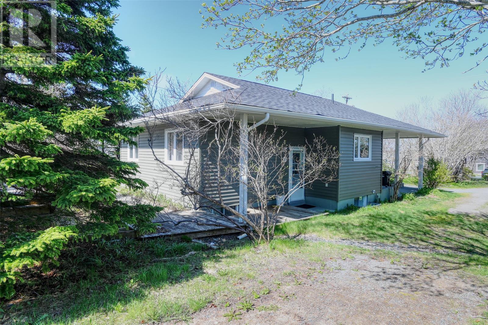 85 Airport Road Property Photo 5