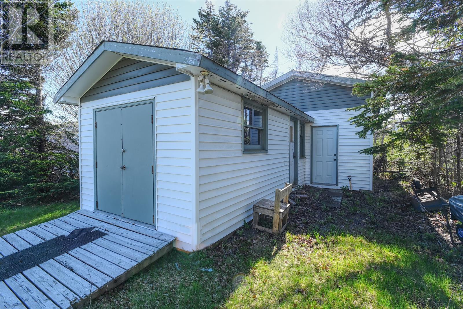 85 Airport Road Property Photo 9