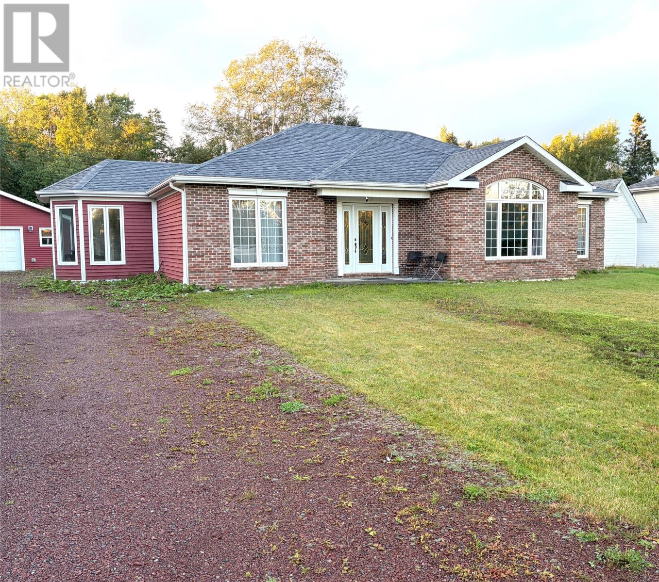 379 Grenfell Heights Property Photo 2