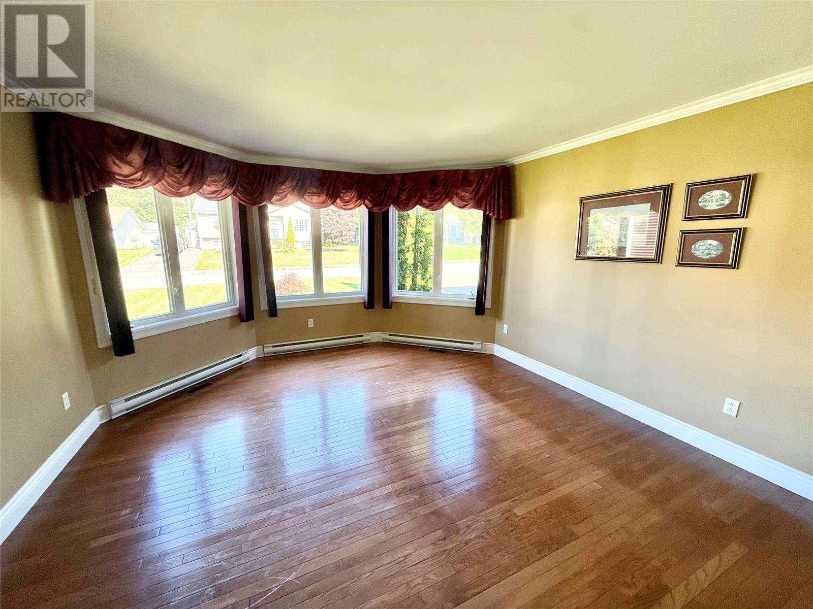 8 Harmsworth Drive Property Photo 16