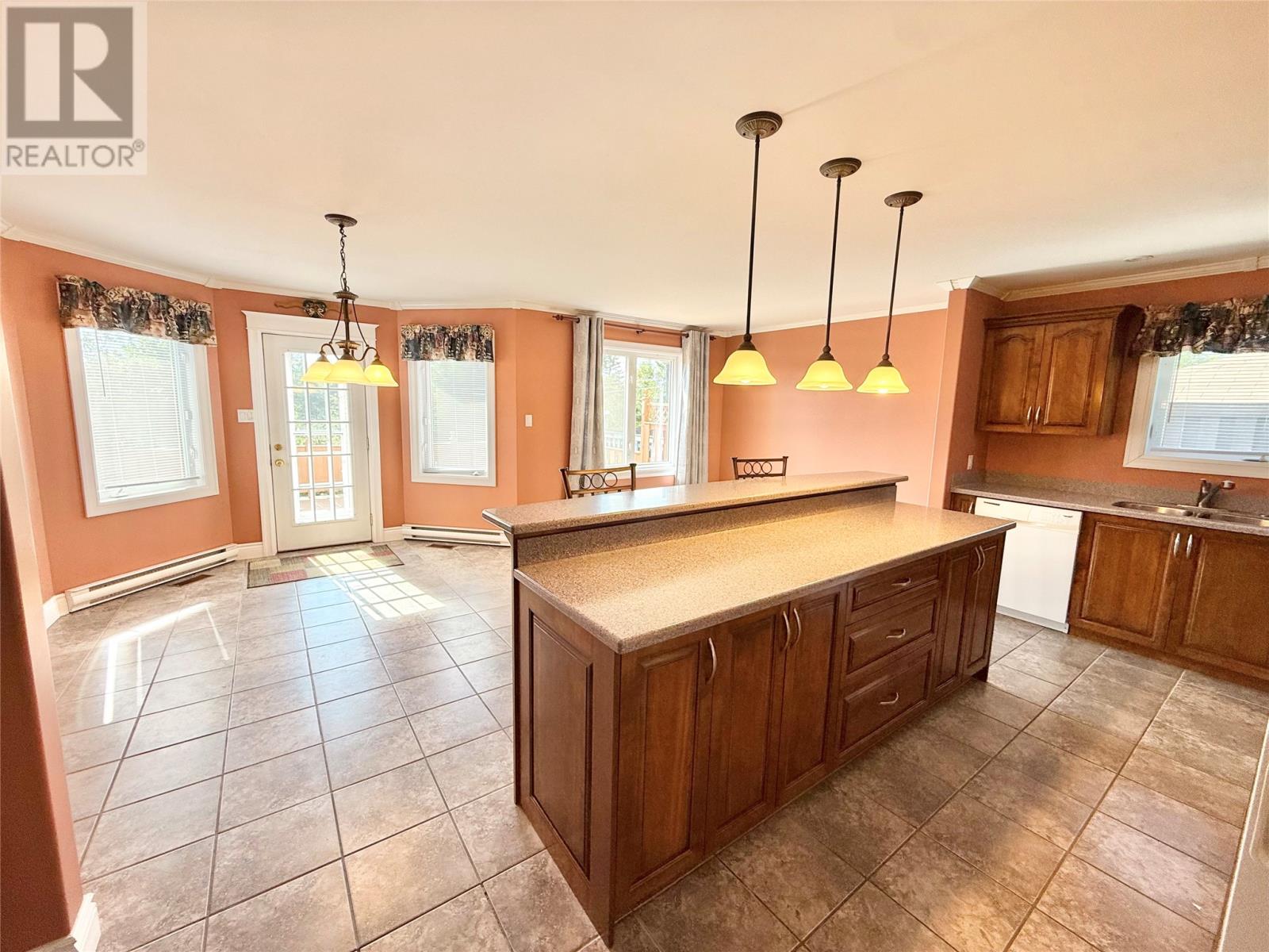 8 Harmsworth Drive Property Photo 20