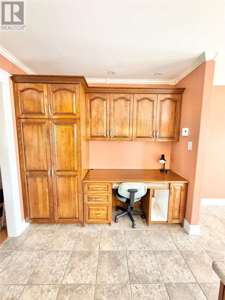 8 Harmsworth Drive Property Photo 25