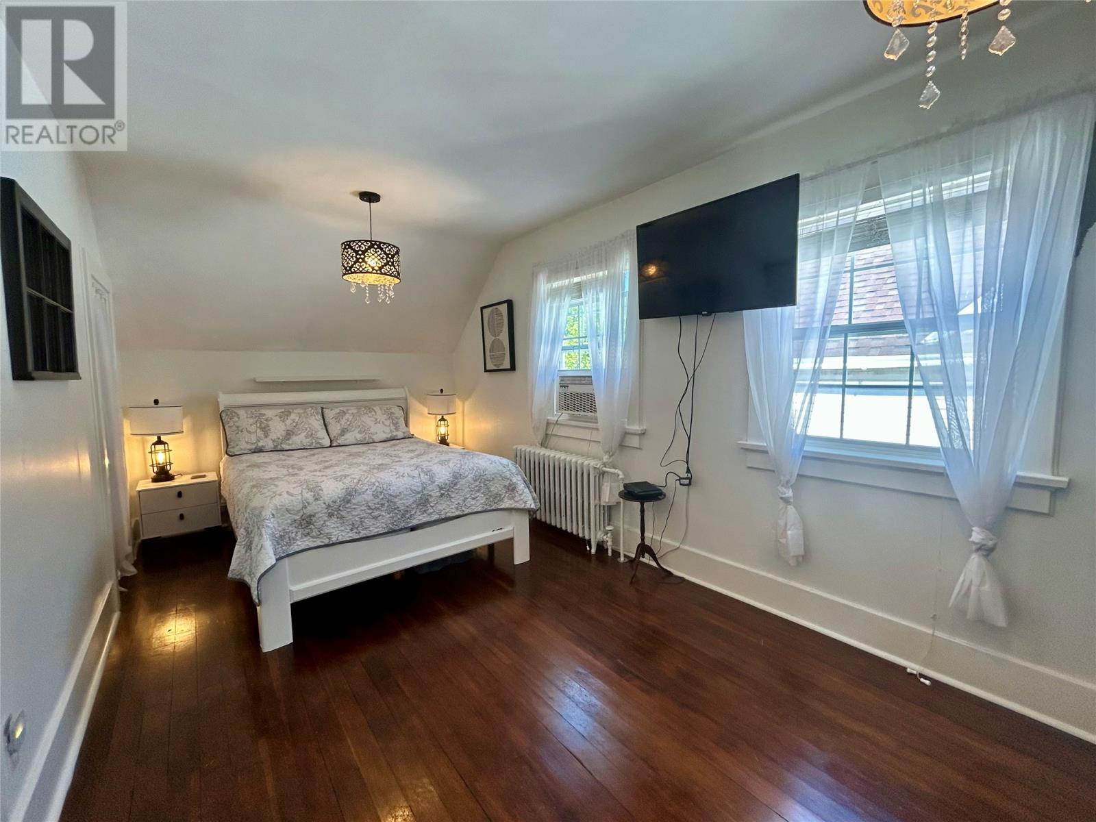 34 Central Street Property Photo 15