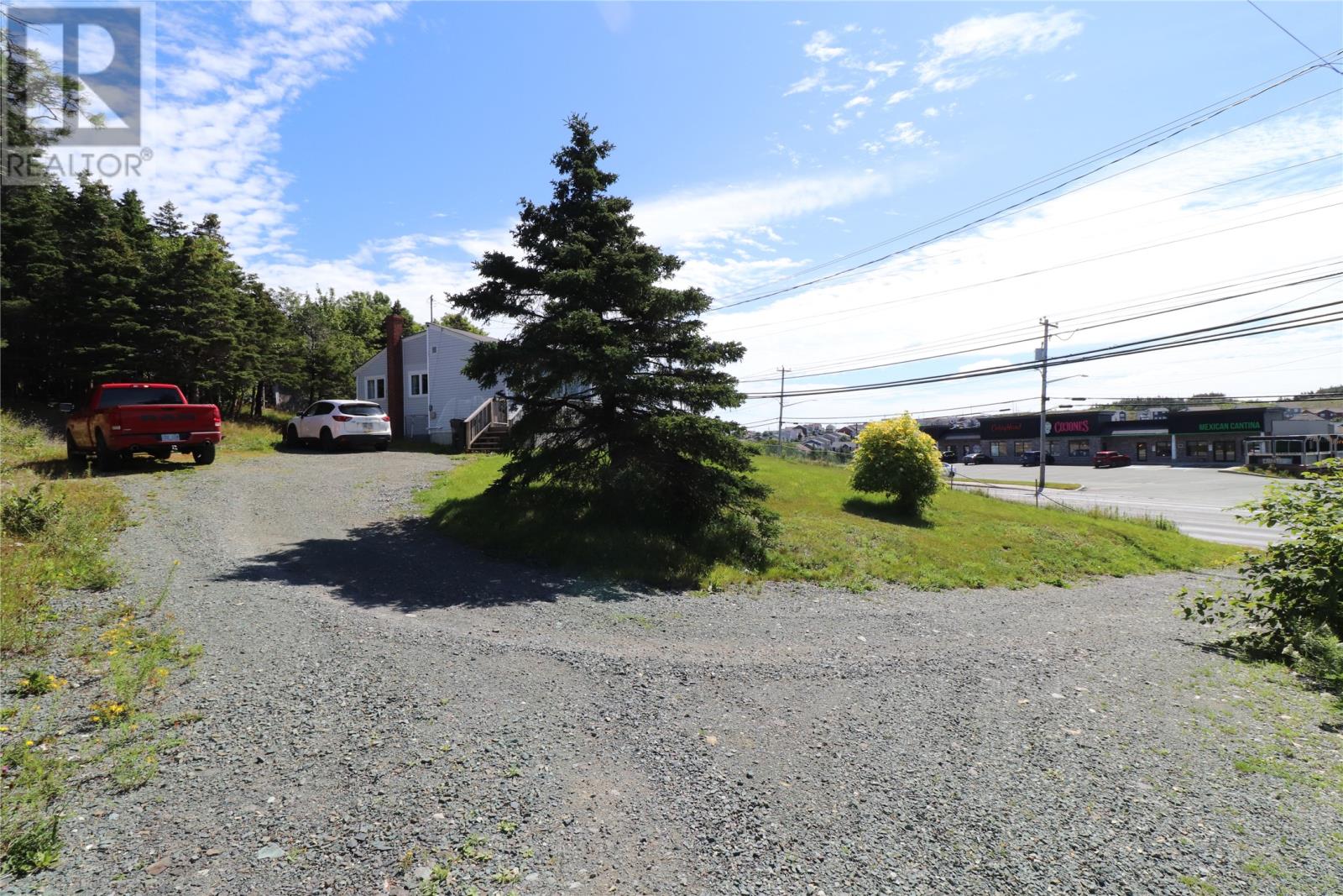 1462 Topsail Road Property Photo 1