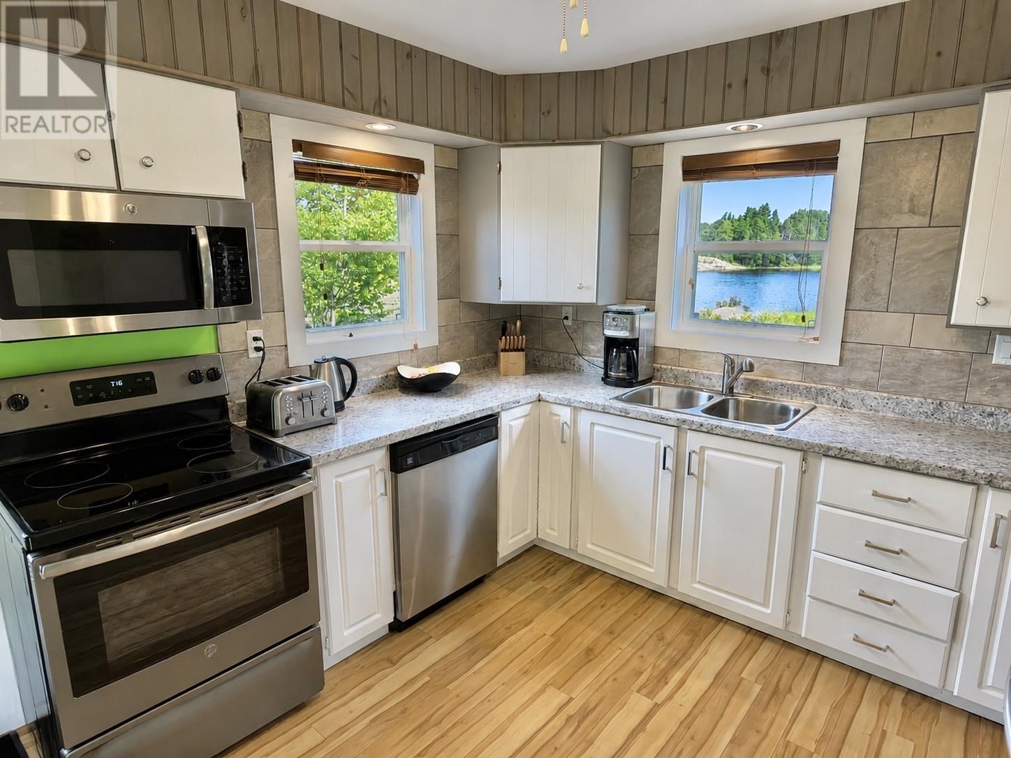 291 Snook's Harbour Road Property Photo 14