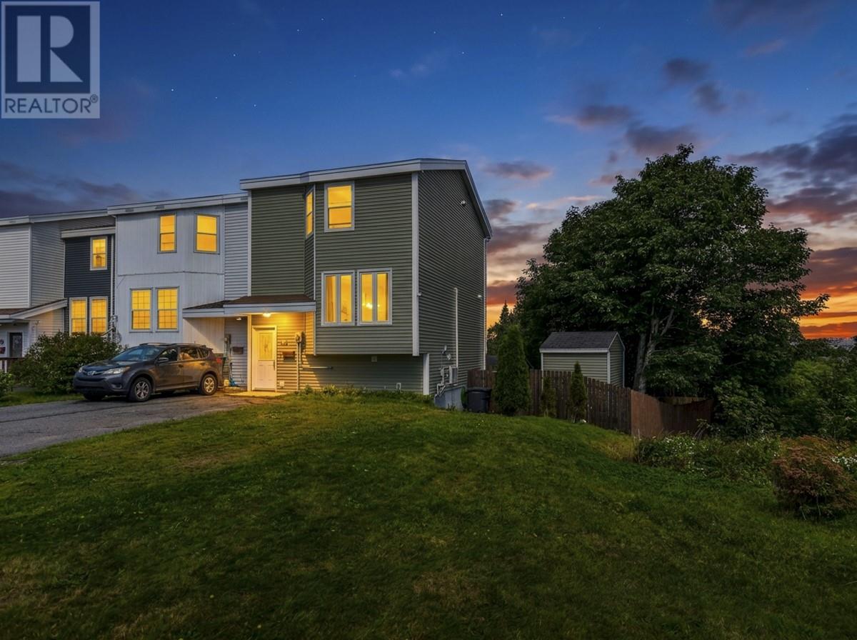 71 Munden Drive Property Photo 1