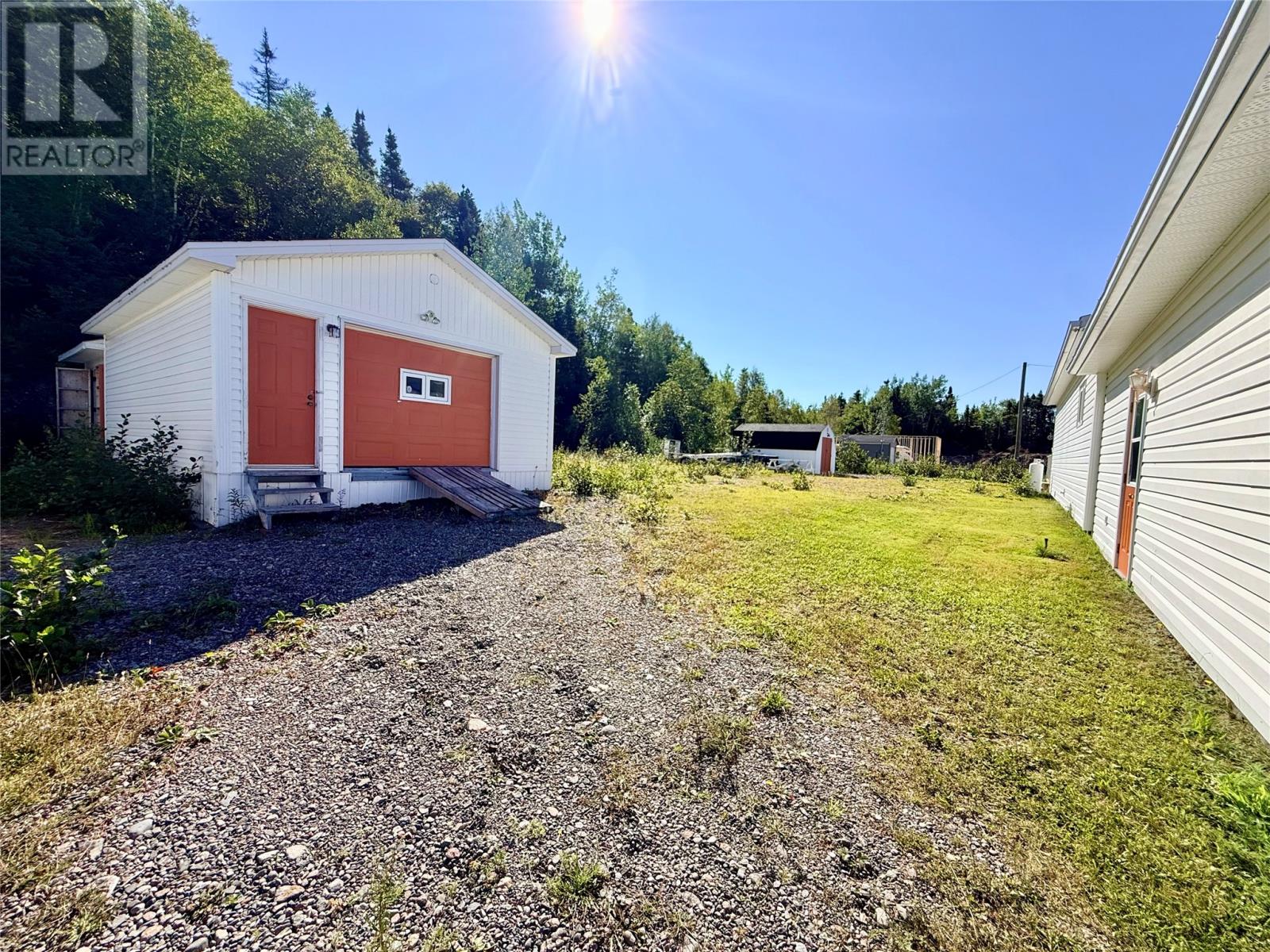 54 Premier Drive Property Photo 8