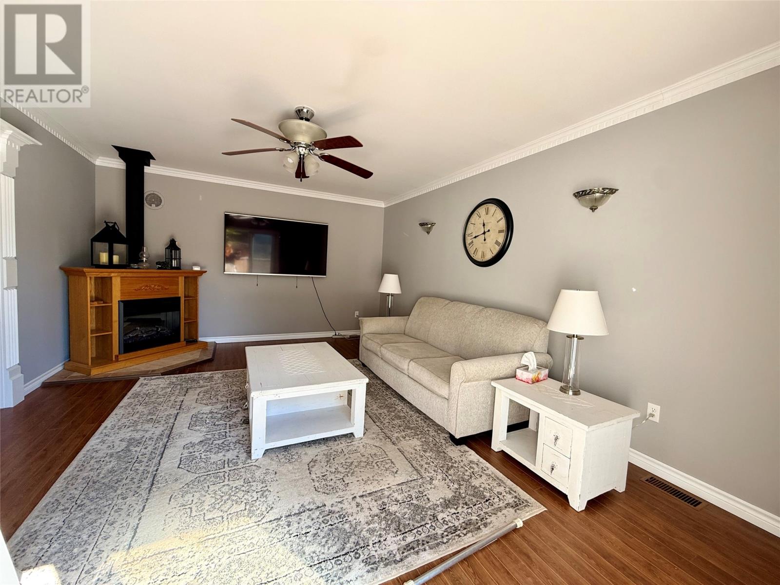 54 Premier Drive Property Photo 21