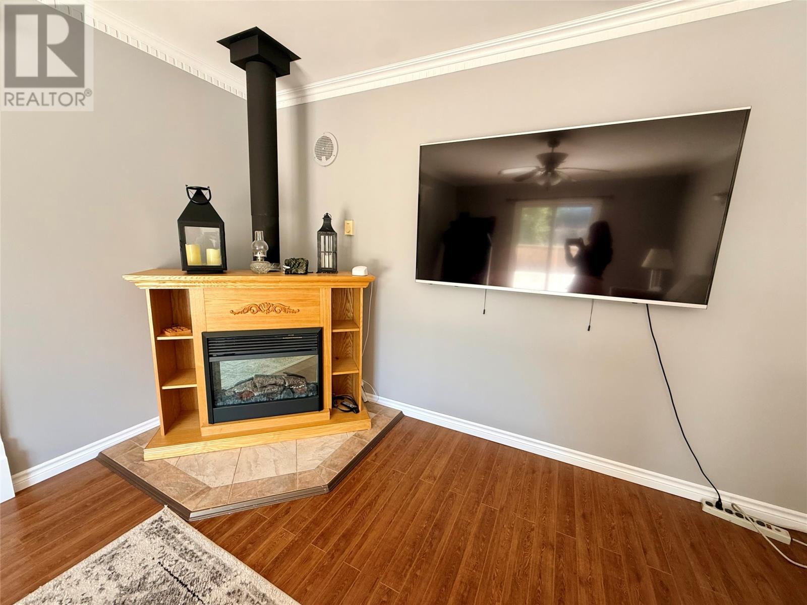 54 Premier Drive Property Photo 23