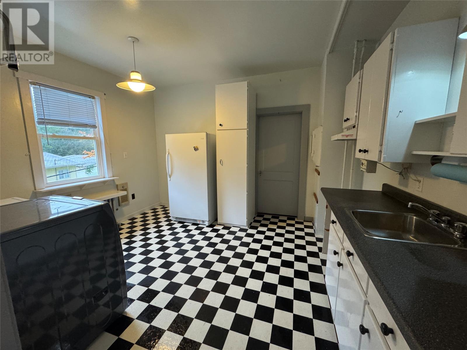 3 Concord Avenue Property Photo 36
