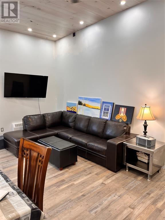 20 Halifax Street Property Photo 8