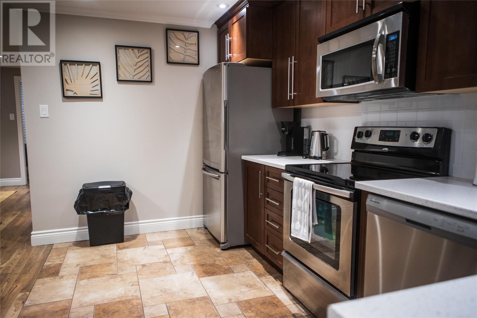 106 Water Street Unit#top Property Photo 4