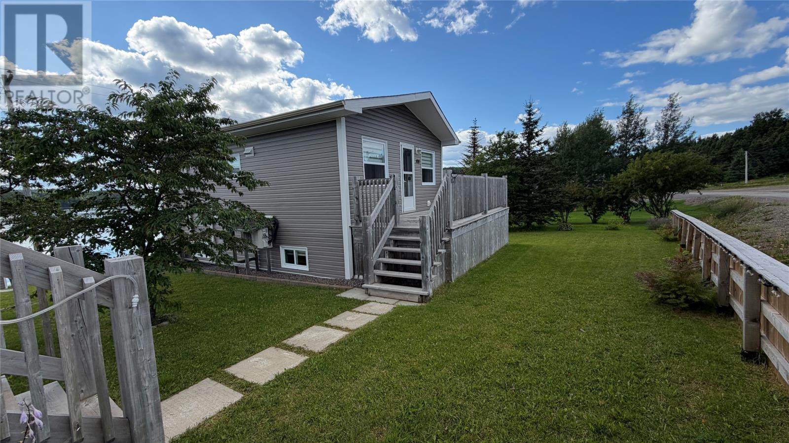 100 Main (nl-381) Road Property Photo 3