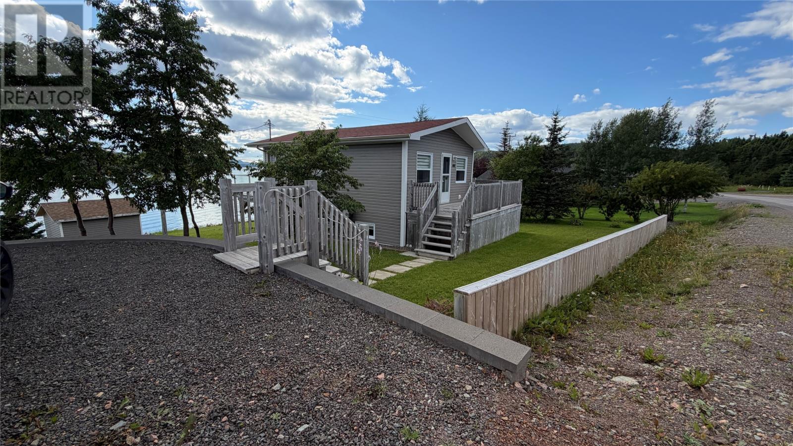 100 Main (nl-381) Road Property Photo 4