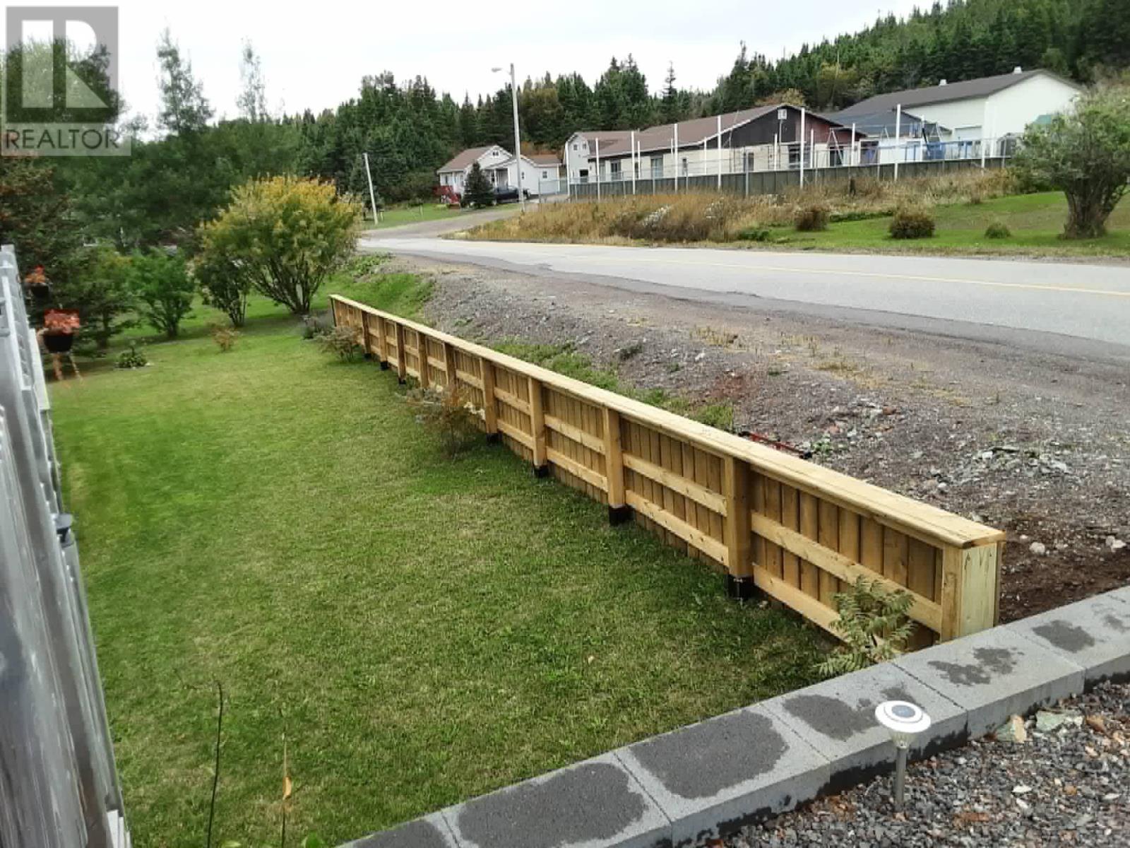 100 Main (nl-381) Road Property Photo 5