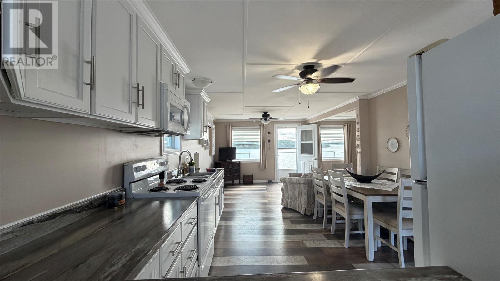 100 Main (nl-381) Road Property Photo 9