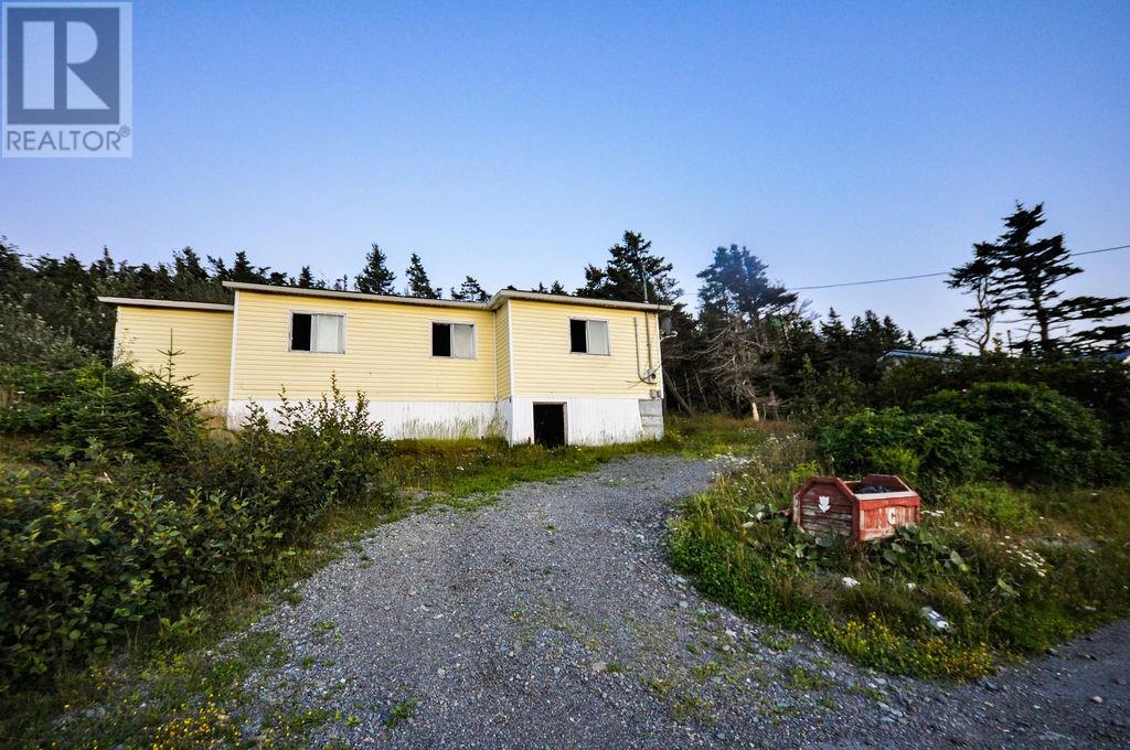 52-54 New Settlement Hill Property Photo 1