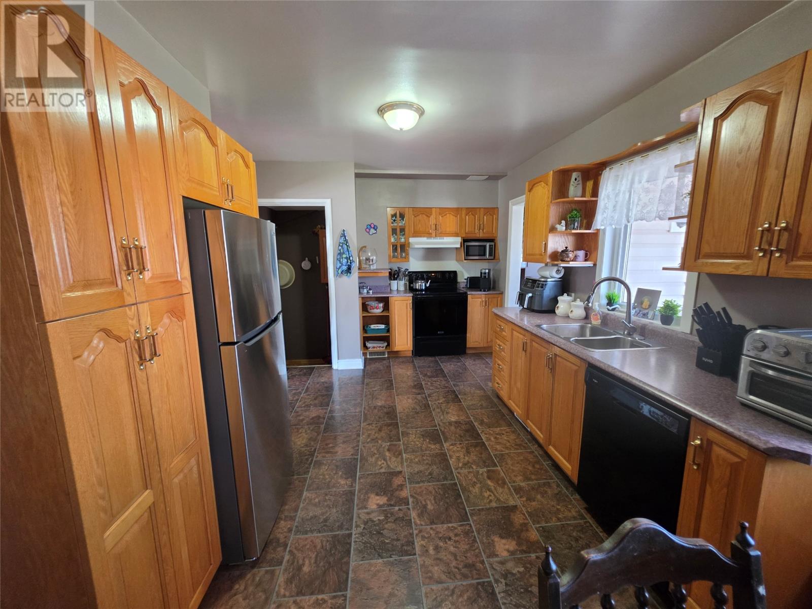 109 Marconi Avenue Property Photo 6