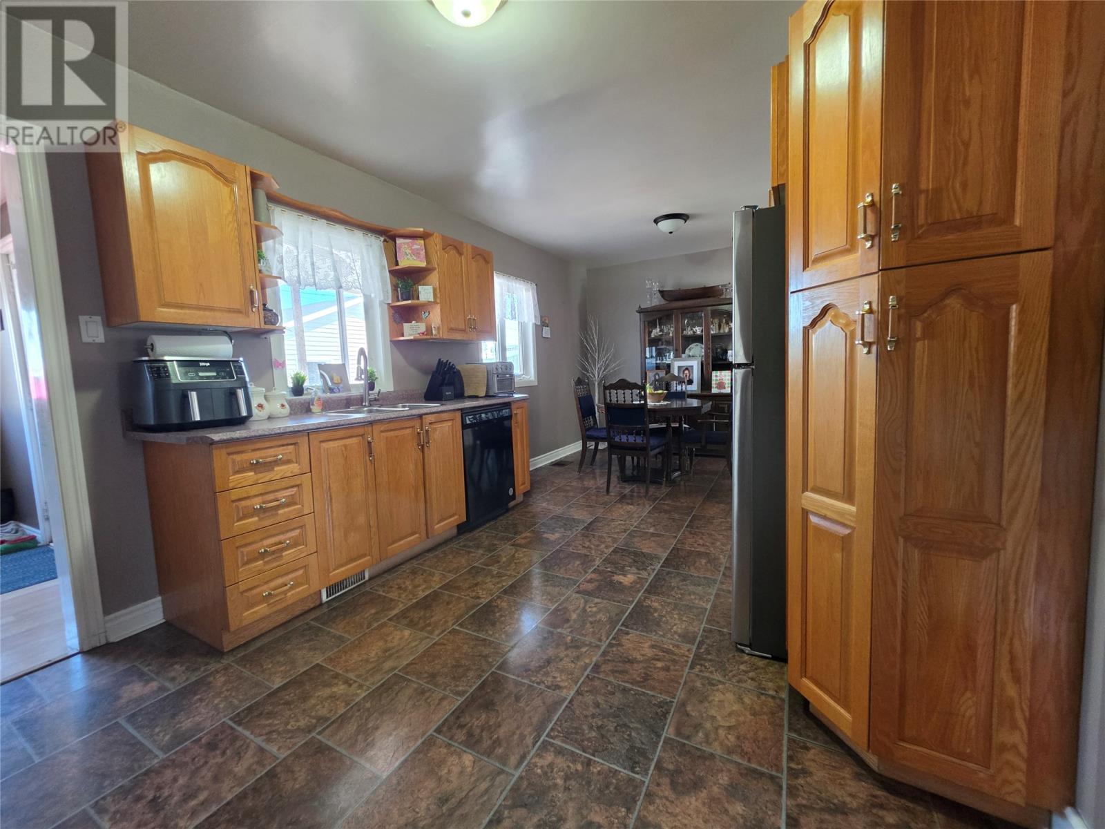 109 Marconi Avenue Property Photo 9