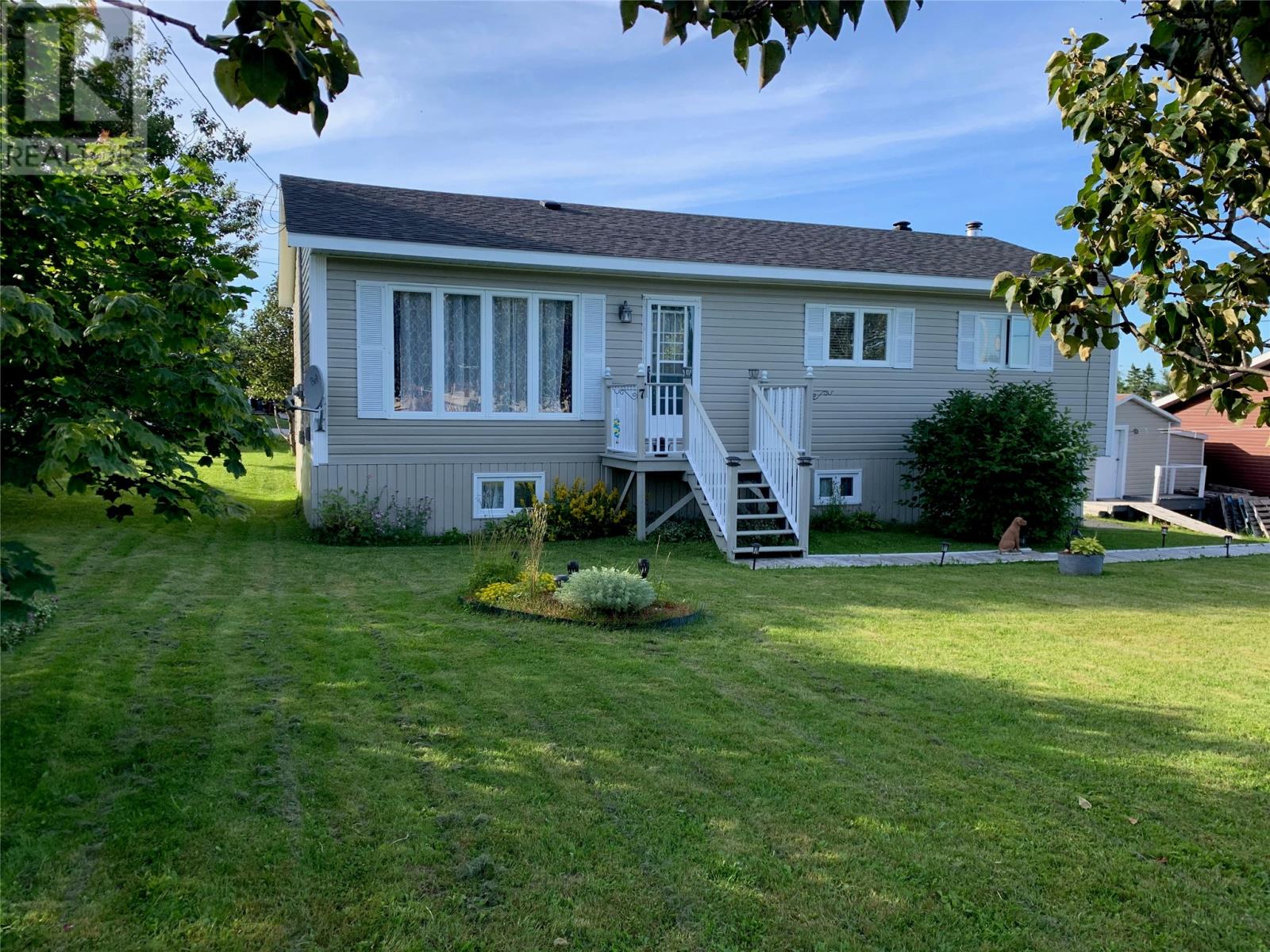 7 Bayview Road Property Photo 1