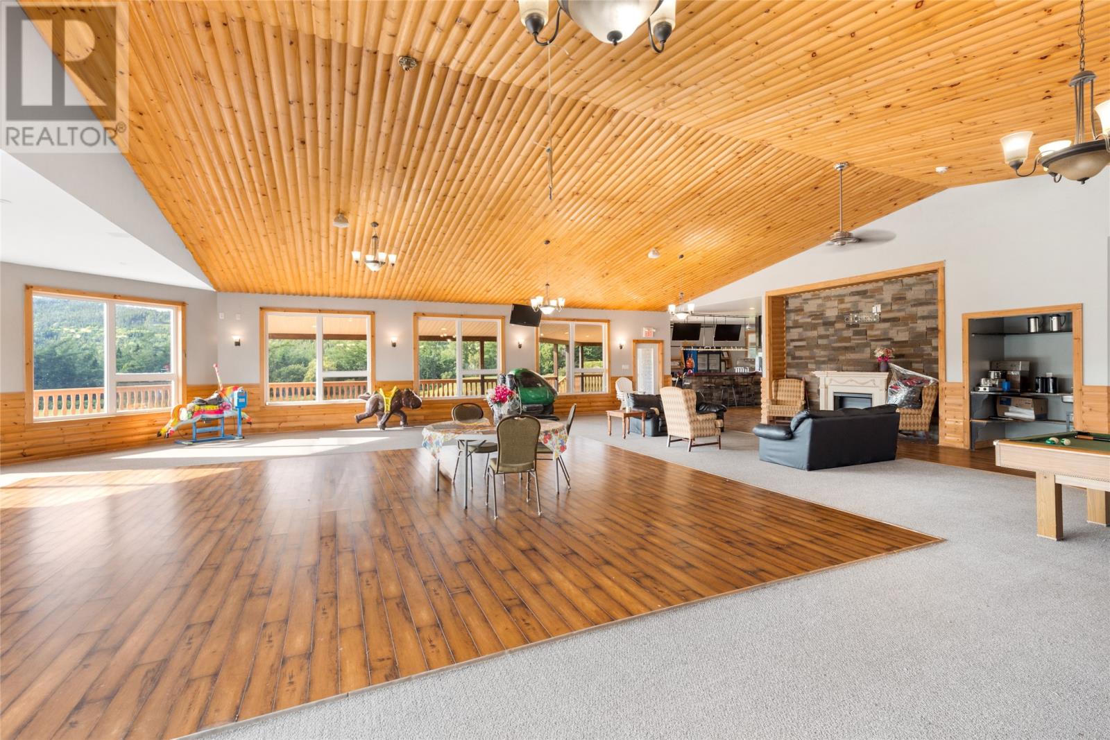 1 Brookside Road Property Photo 8