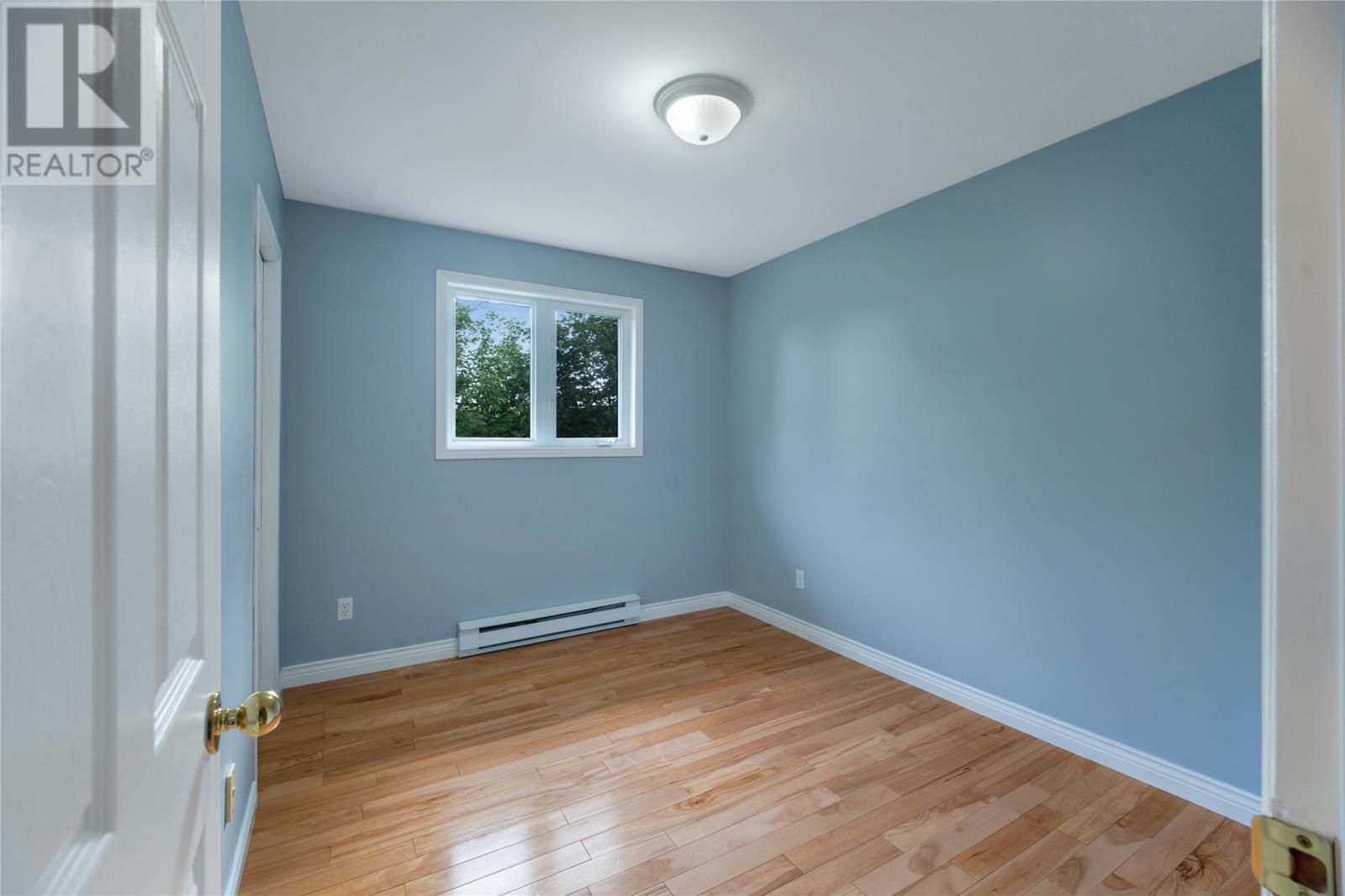 24 Middle Ridge Road Property Photo 17