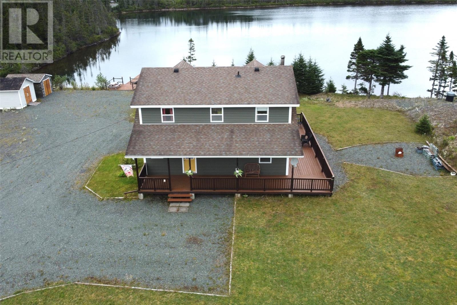 118 Country Lane Property Photo 1