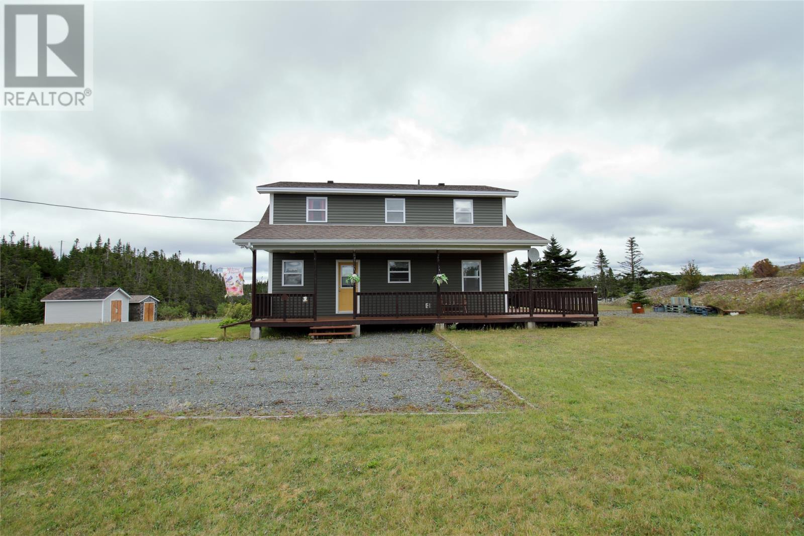 118 Country Lane Property Photo 4