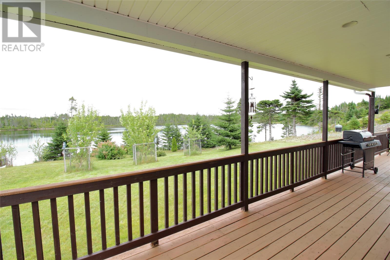 118 Country Lane Property Photo 9
