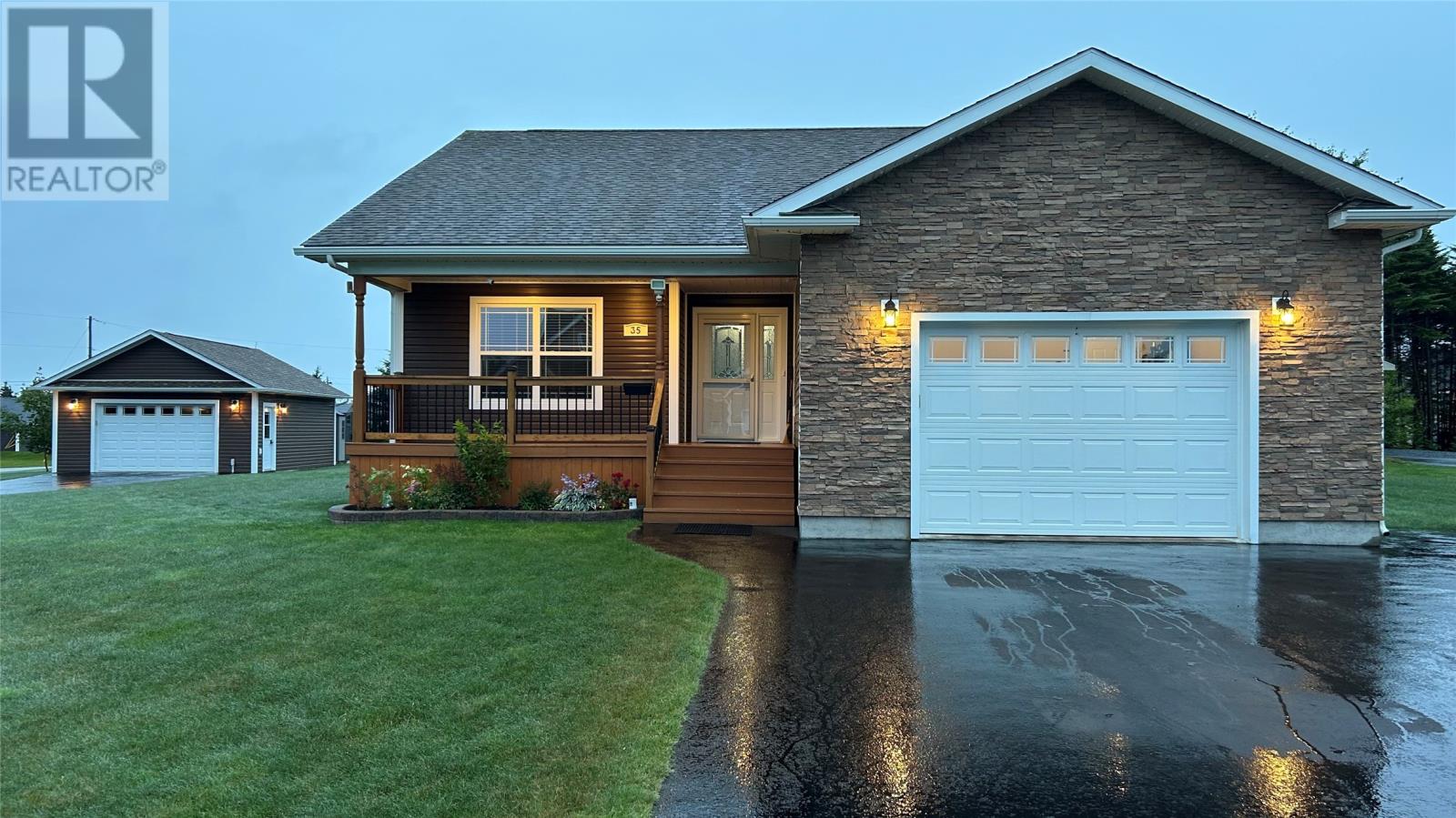 35 Orchard Lane Property Photo 1