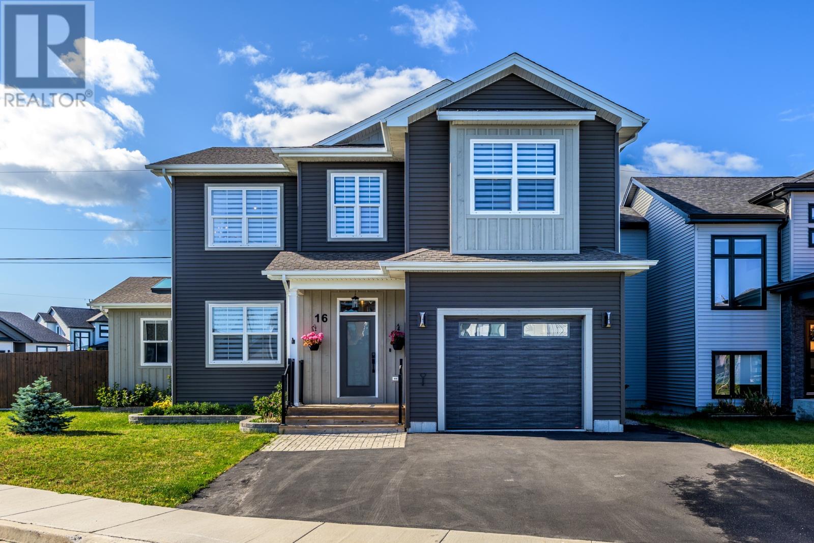 16 Ballylee Crescent Property Photo 1