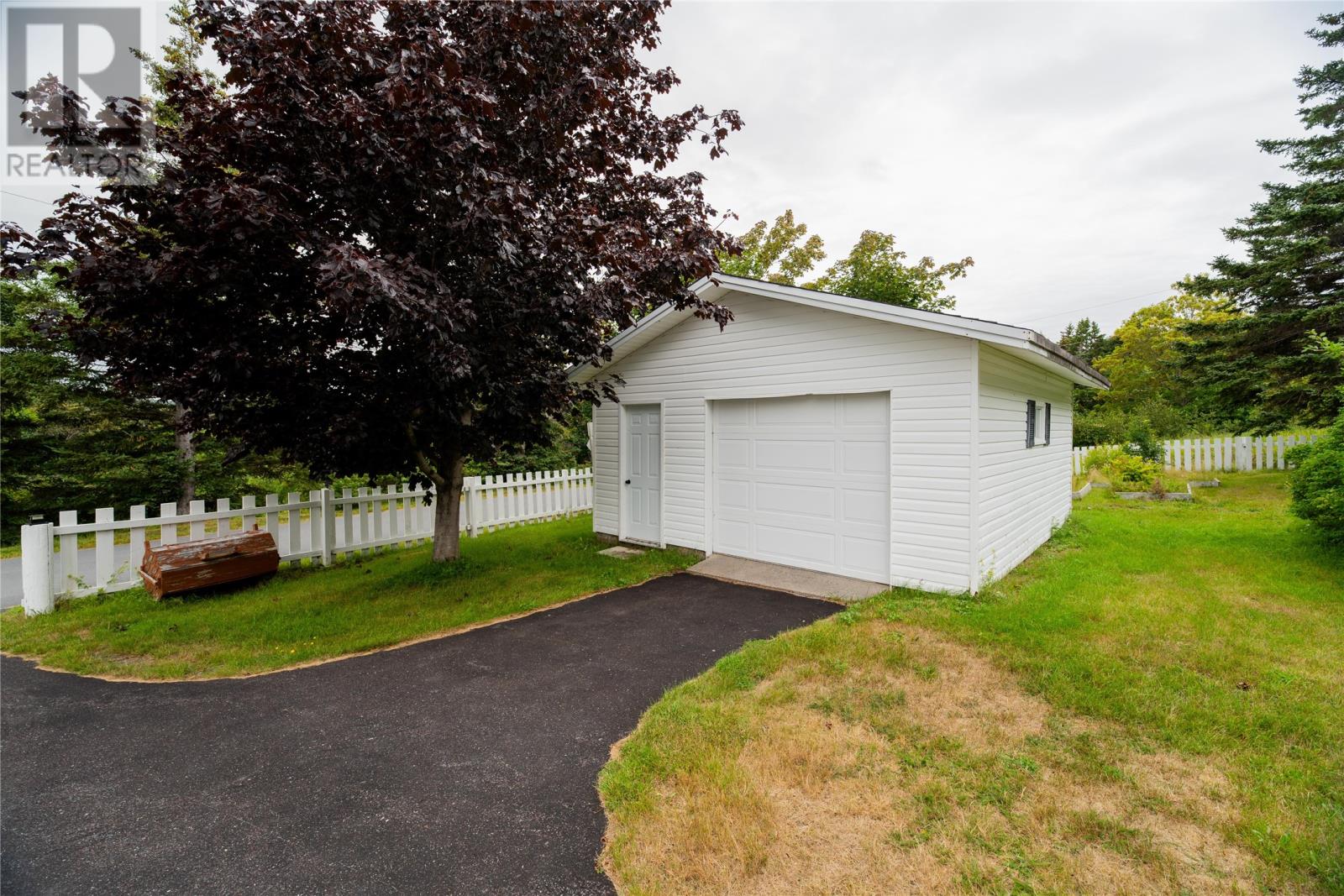 44 Middle Arm Road Property Photo 26