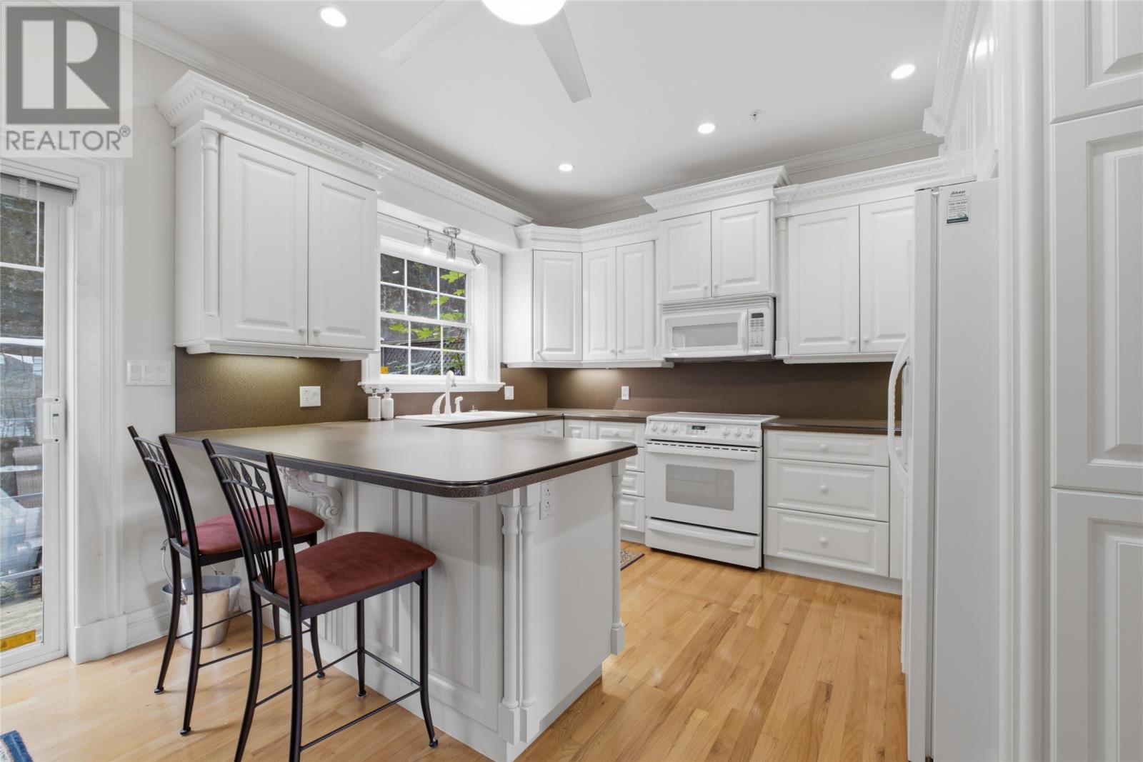 50 Queens Road Property Photo 13