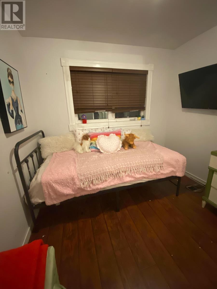 317 - 319 Lemarchant Road Property Photo 14