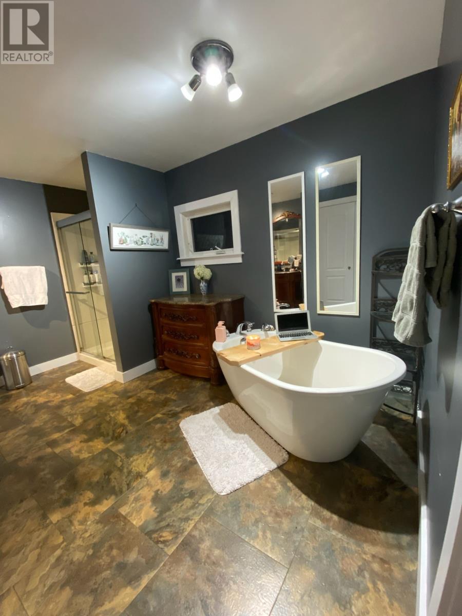317 - 319 Lemarchant Road Property Photo 21
