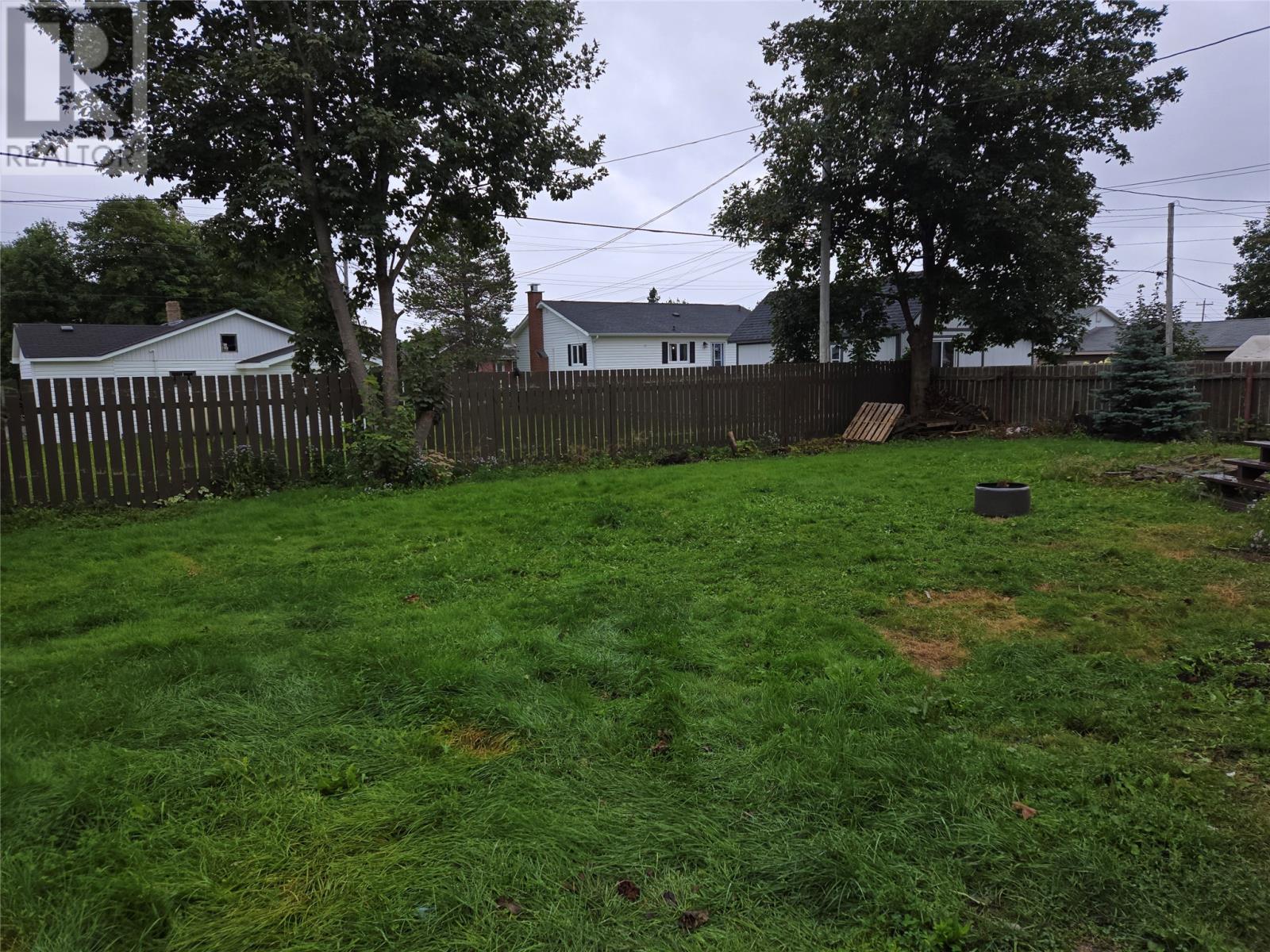 18 Crescent Street Property Photo 3