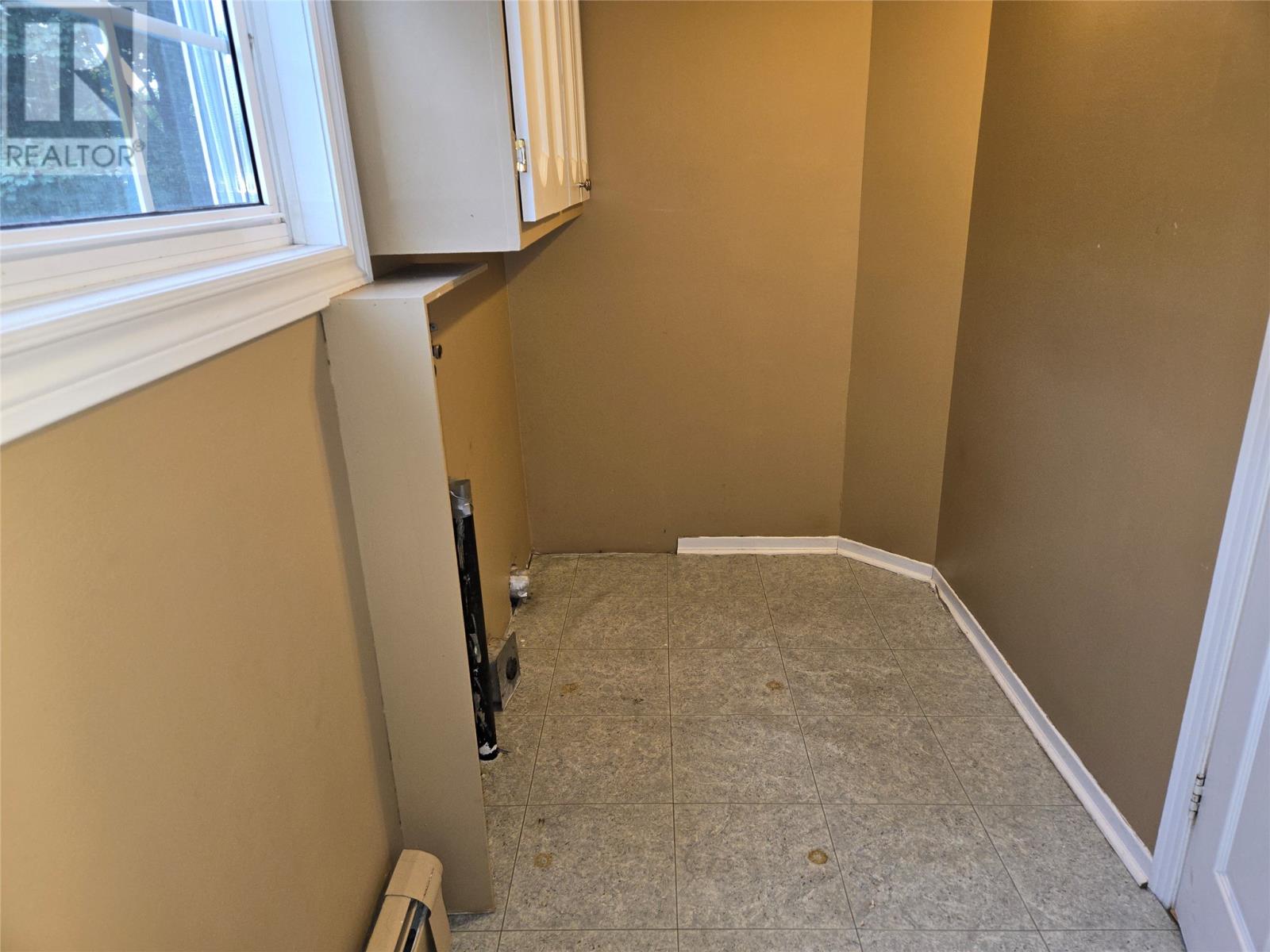 18 Crescent Street Property Photo 7