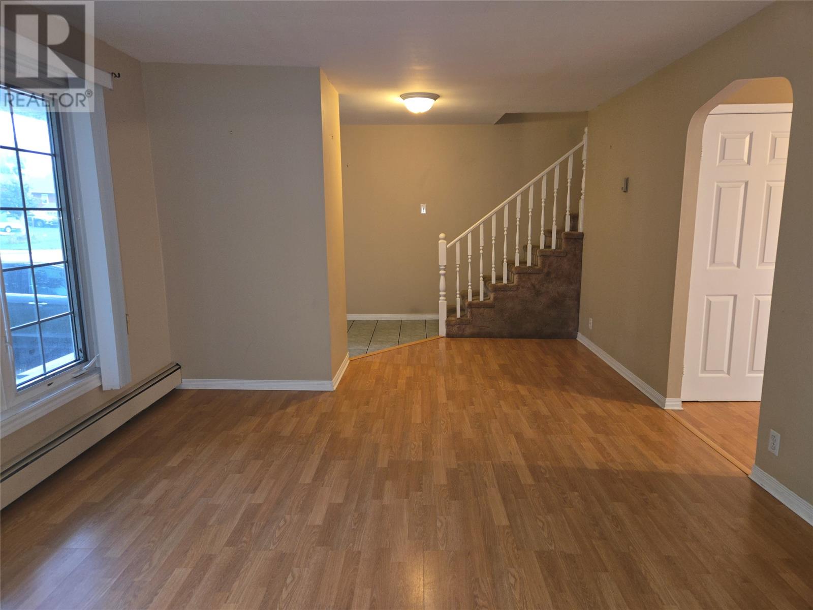 18 Crescent Street Property Photo 9