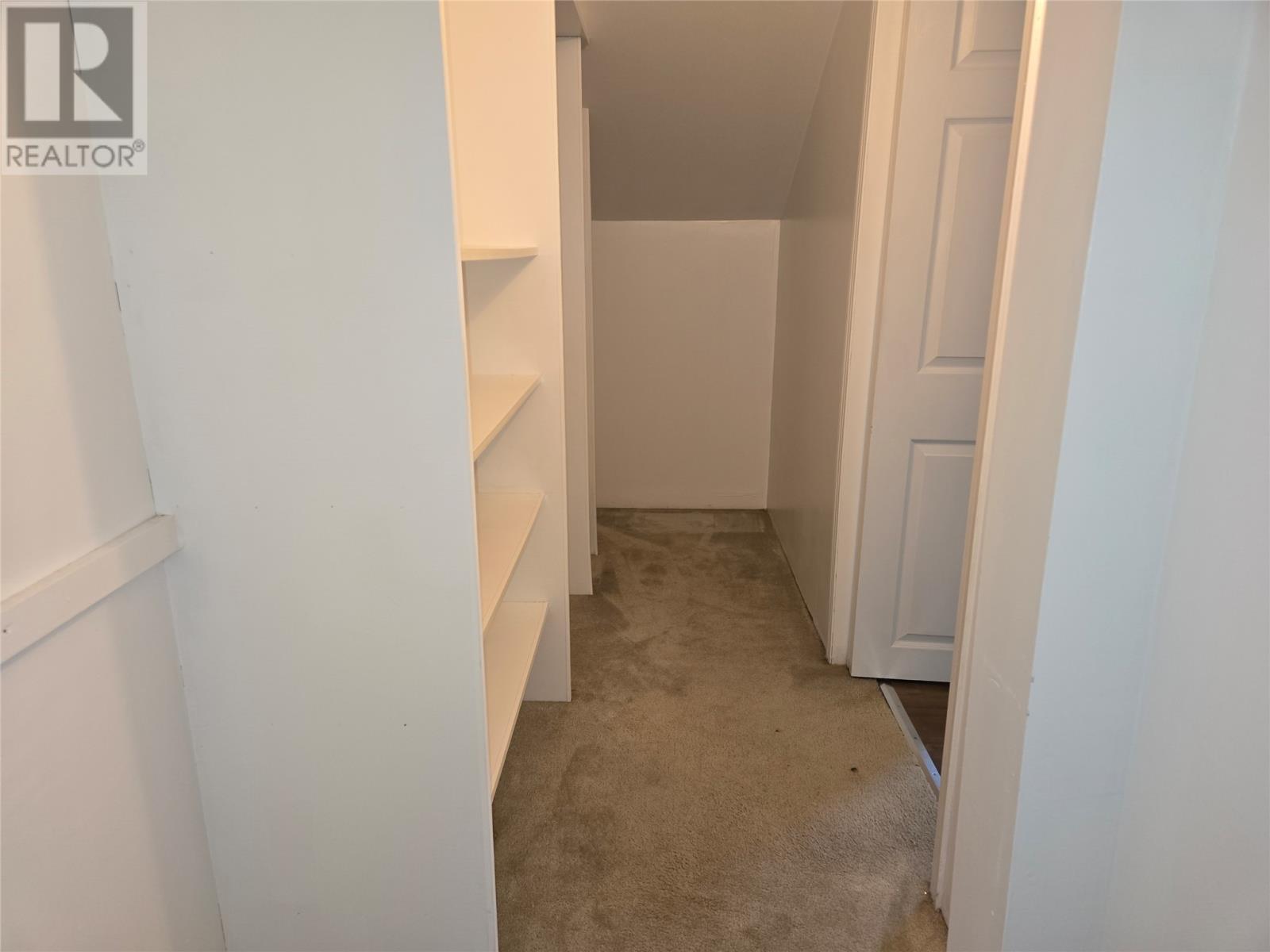 18 Crescent Street Property Photo 12