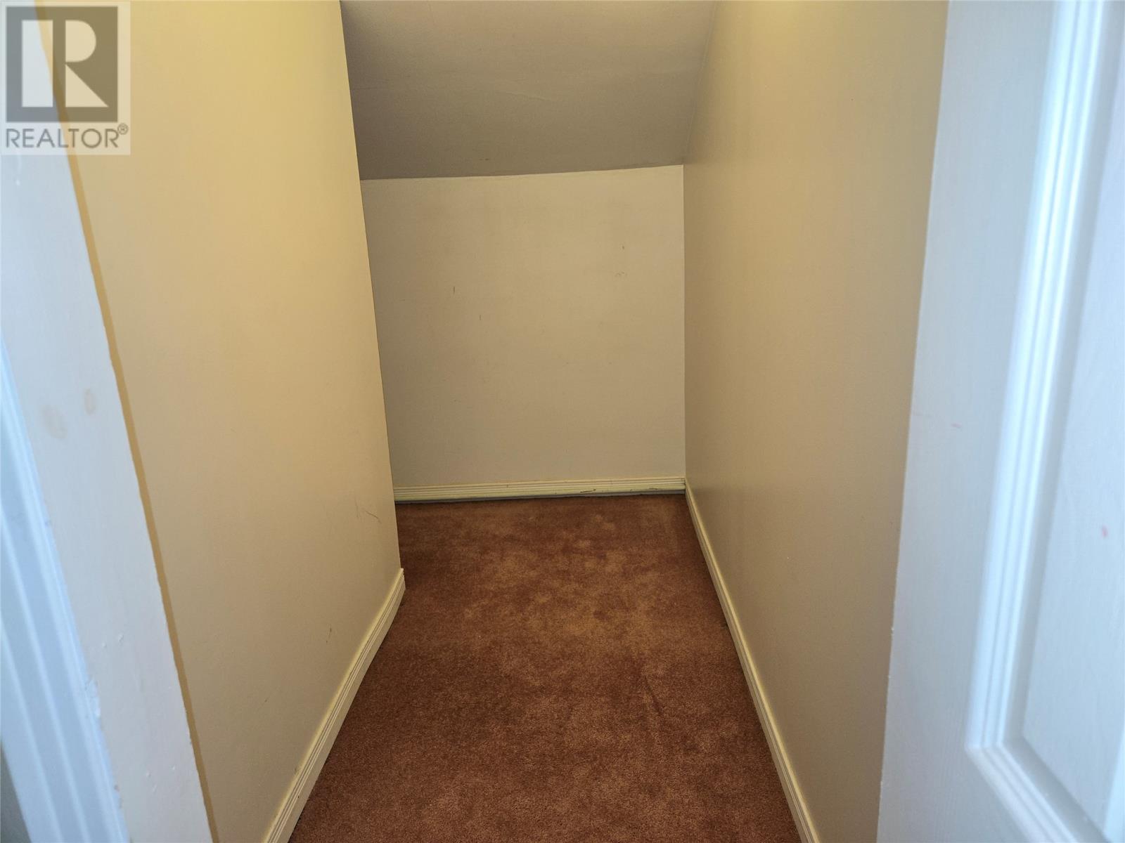 18 Crescent Street Property Photo 14