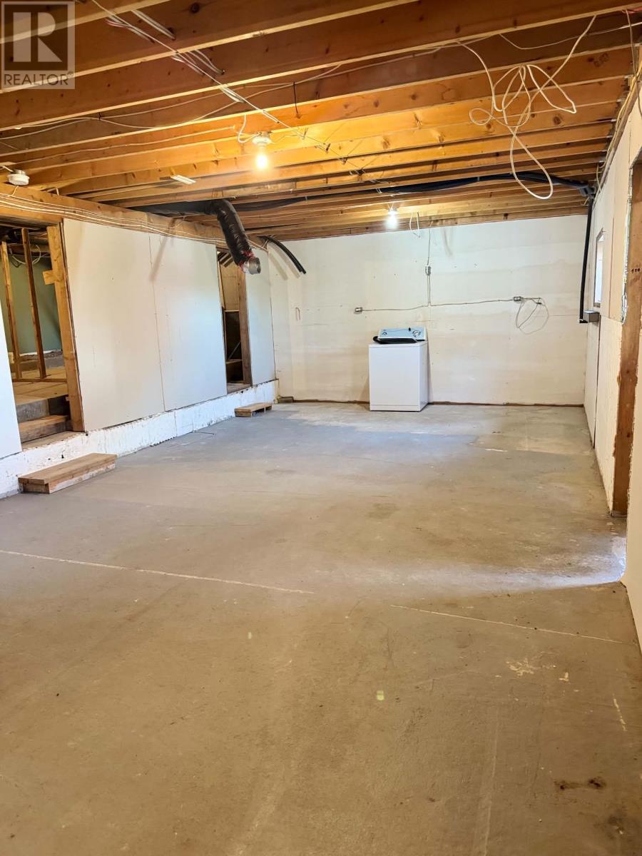 228 Main Street N Property Photo 37