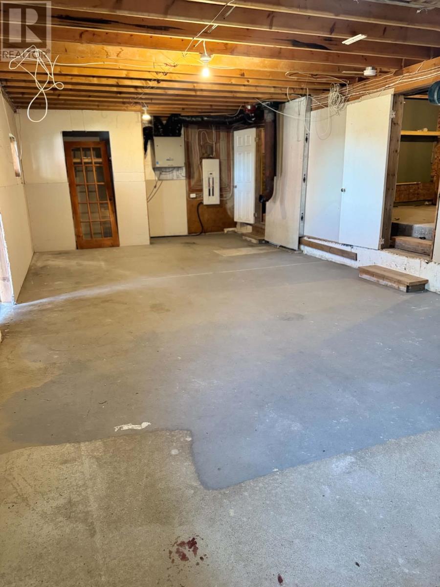 228 Main Street N Property Photo 38