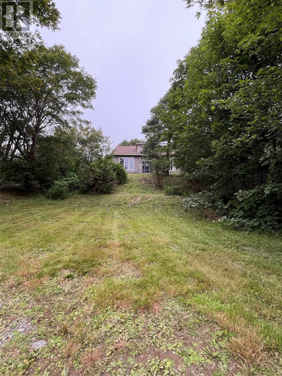 300 Topsail Road Property Photo 6
