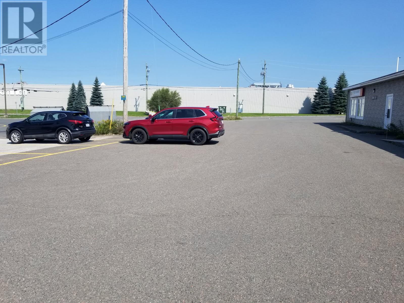 2a Pinsent Drive Property Photo 6
