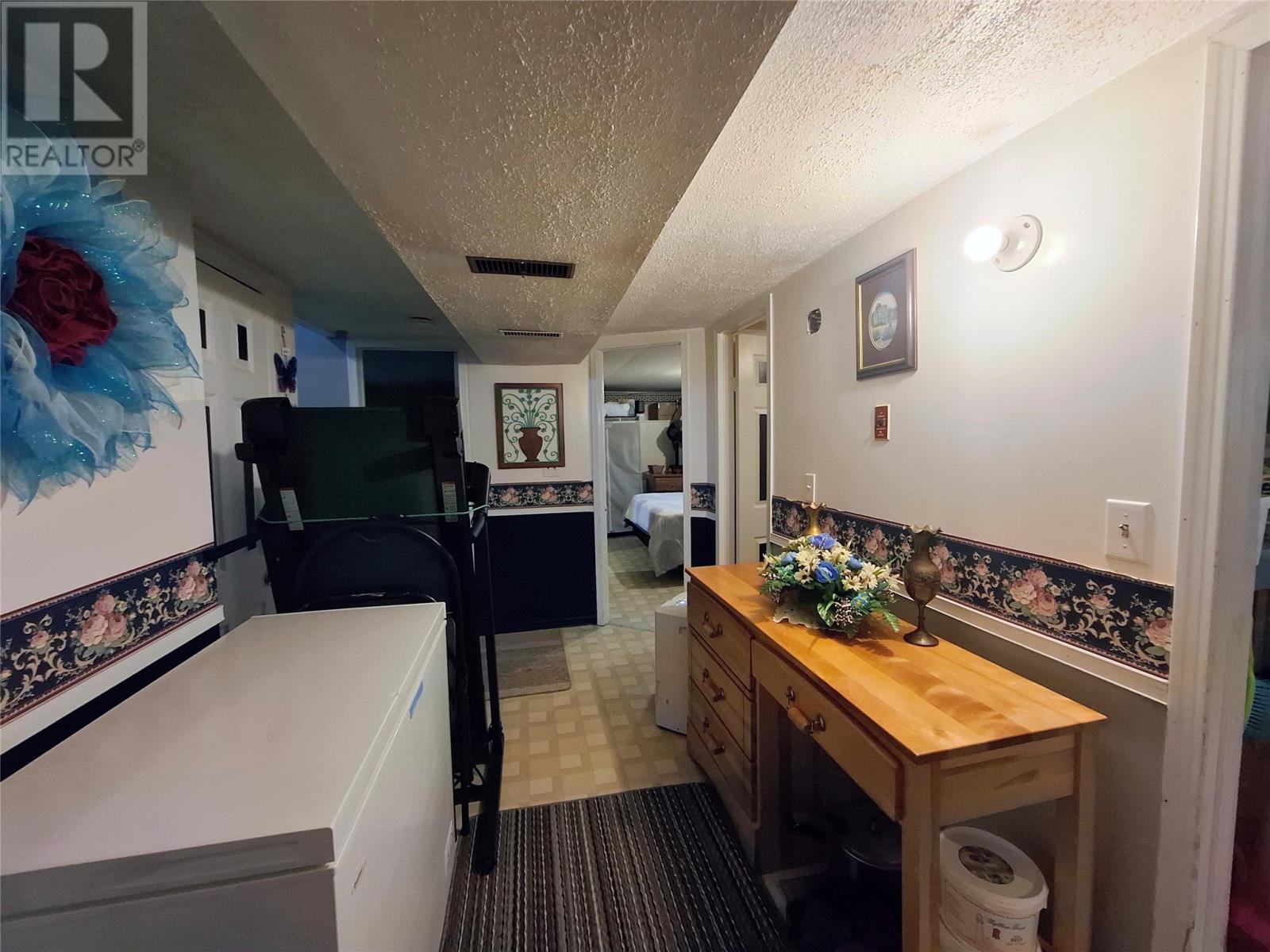 1 Perrys Lane Property Photo 15