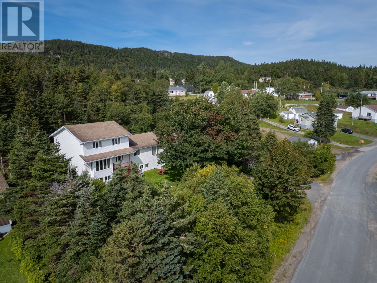33 Harbour Drive Property Photo 4