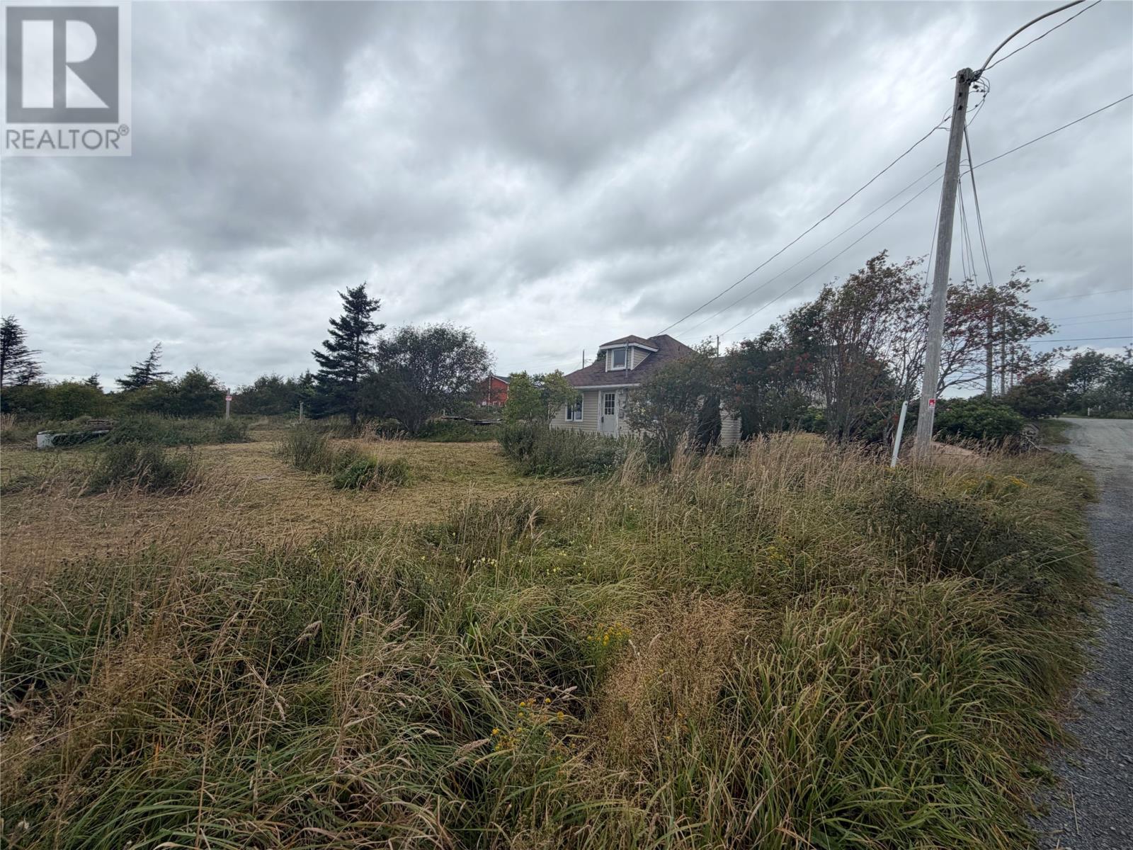 7-11 English Hill Property Photo 1