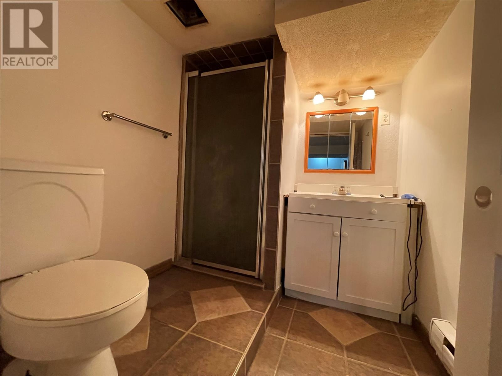 6 Preston Place Property Photo 6
