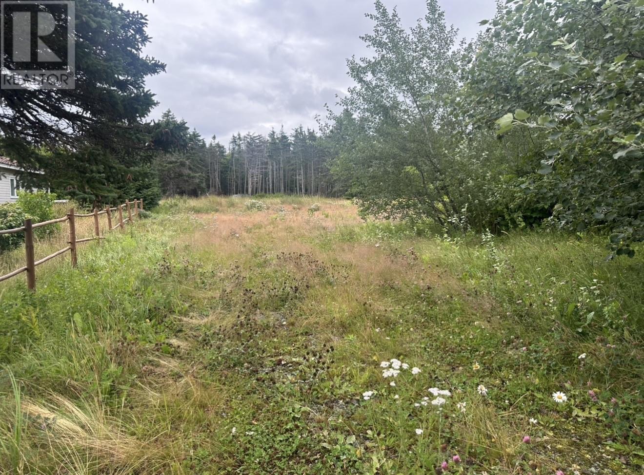19 Dobbin's Road Property Photo 2