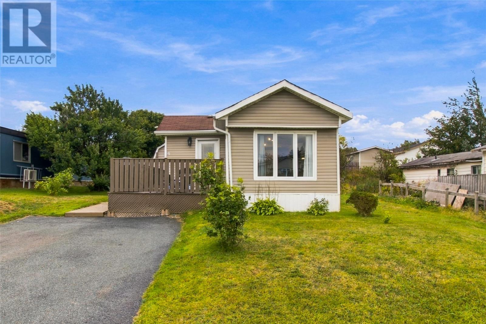 4 Cedar Drive Property Photo 1